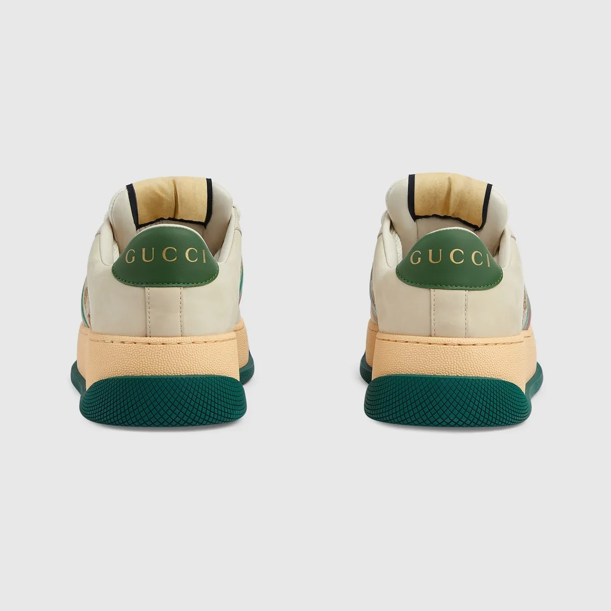 P700 Original item Private mold opening Gucci New Screener series Couple style Chubby Bread shoes Small dirty shoes Fatty Double G Casual sneakers Original purchase Development Original purchase Development Screener series sneakers are inspired by the classic sneakers of the 1970s, named after the defensive action in sports. They are decorated with striped webbing on the side and embellished with retro Gucci logos. These sneakers are made of GG canvas. Purple leather details add depth to the piece with sharp contrast, and the details are fuller. Exquisitely packaged at the delivery counter. Fabric: Original imported cowhide + double G fabric. Lining: Original customized sheep lining. Sole: Original molded TPU outsole. Sole thickness: 6CM. Size: Women's 35-40 / Men's 39-44.